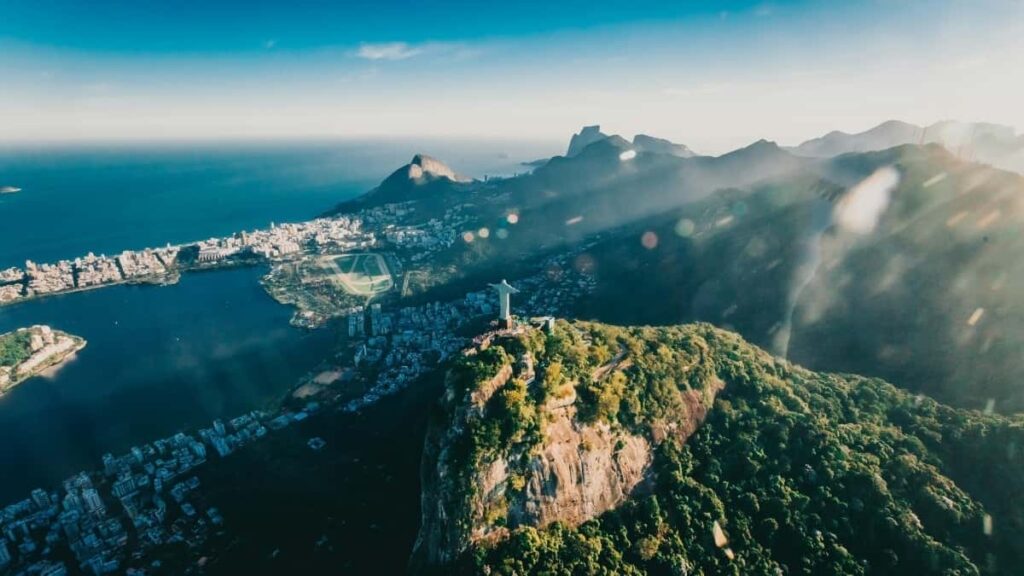 2025 TikTok influencers cómo conectar con marcas Brazil desde Spain