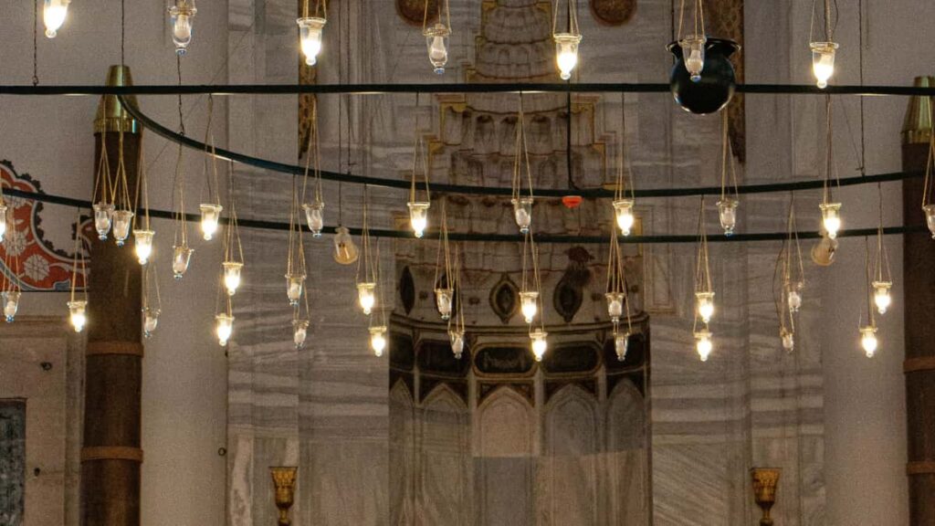 Guia practica para creadores en Espana que quieren encontrar y negociar con marcas de Mongolia en Zalo y transmitir contenido patrocinado de videojuegos.