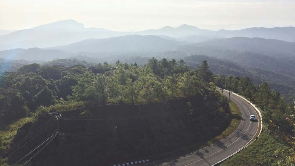 Guia practica para anunciantes en Espana: como localizar YouTubers suizos, que segmentos funcionan y como activar campanas con microinfluencers para mas engagement.