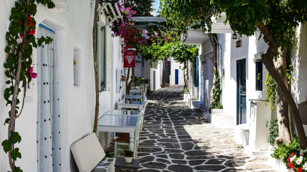 Estrategias practicas para creadores en Espana que quieren colaborar con marcas letonas en ShareChat mediante retos de gameplay, networking y tacticas locales.