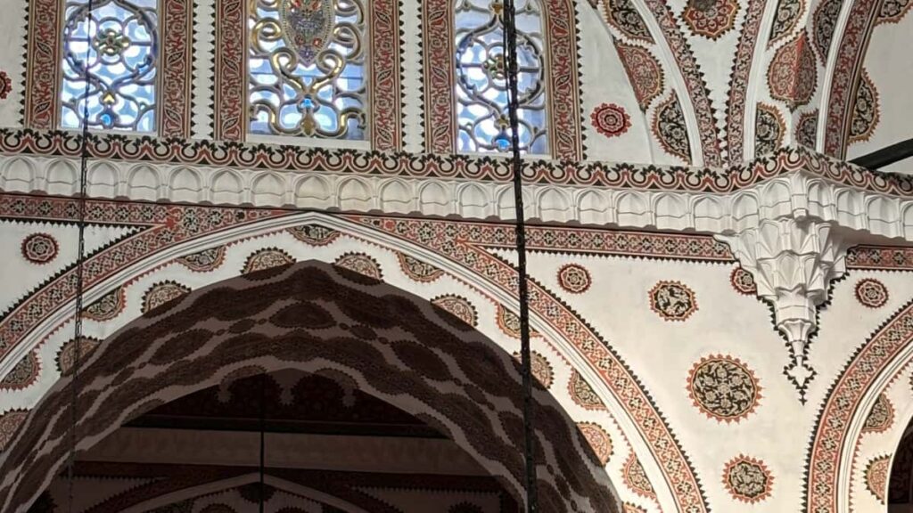 Guia practica para creadores en Espana que quieren contactar marcas de Sri Lanka en Shopee y conseguir envios o colaboraciones de belleza y skincare.