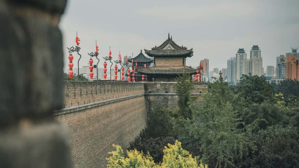 Guia practica para anunciantes en Espana: como localizar y negociar con creadores italianos en Bilibili para lanzar ediciones limitadas, pasos operativos y riesgos.