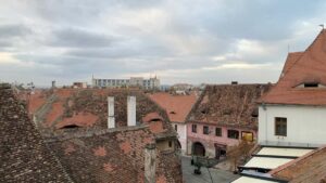 Guia practica para anunciantes en Espana: como encontrar creadores paraguayos en Xiaohongshu y lanzar campanas UGC eficaces, con tacticas, ejemplos y riesgos.