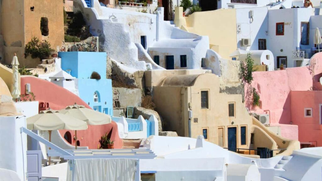 Guia practica para creadores en Espana que quieren llegar a marcas uruguayas via WeChat y producir resenas patrocinadas de hoteles.